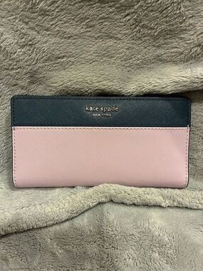 kate spade Two-Tone Pink and Black Saffiano Continental Wallet